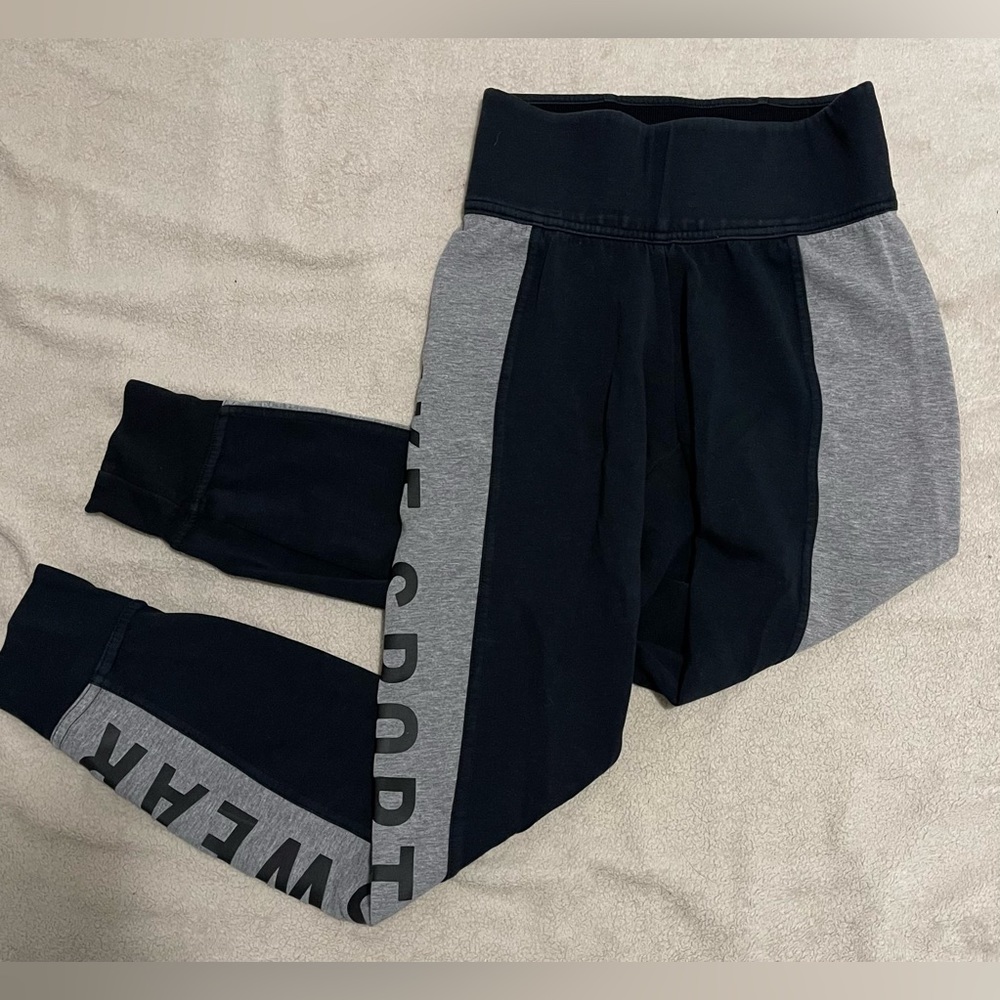 Nike essential logo black/ grey leggings/ joggers